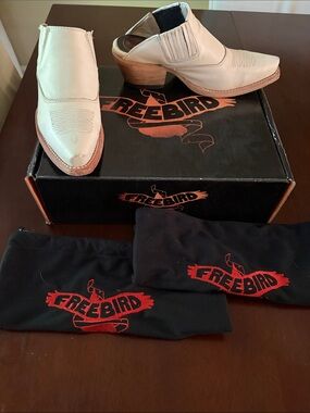 Freebird Cream Slip-On Leather Mules